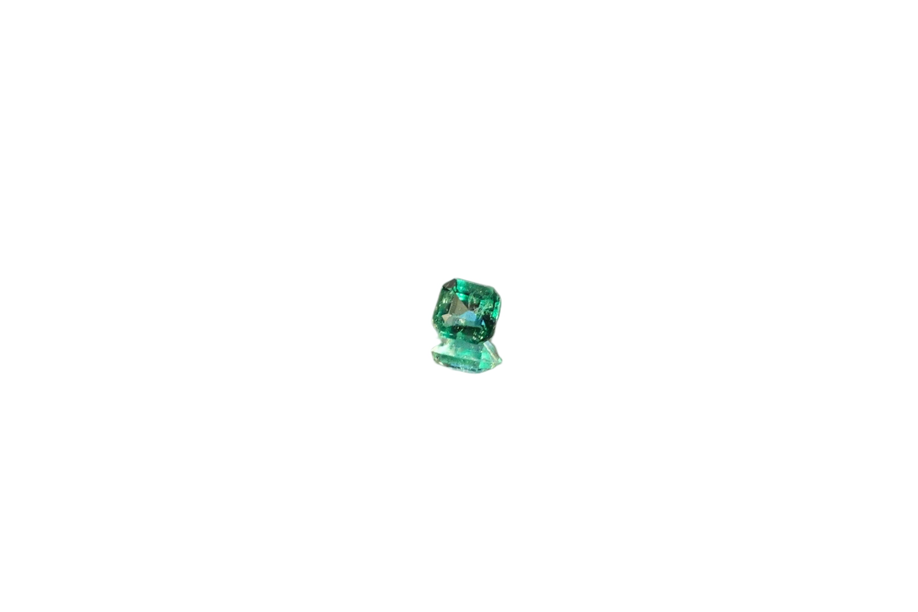 Emerald Loose 0.2〜0.3ct  淡めのエメラルドグリーンカラー