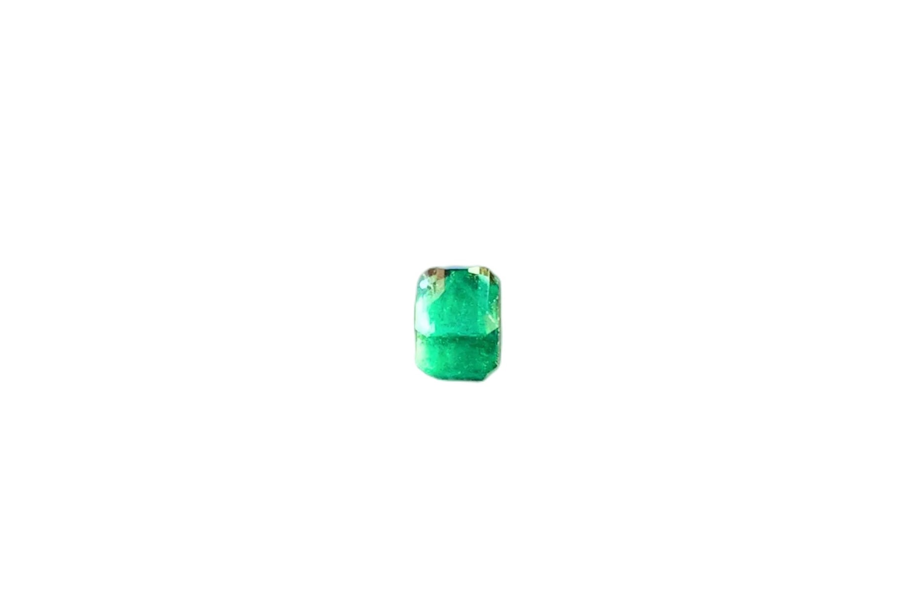 Emerald Loose 0.1〜0.2ct 淡めのエメラルドグリーン