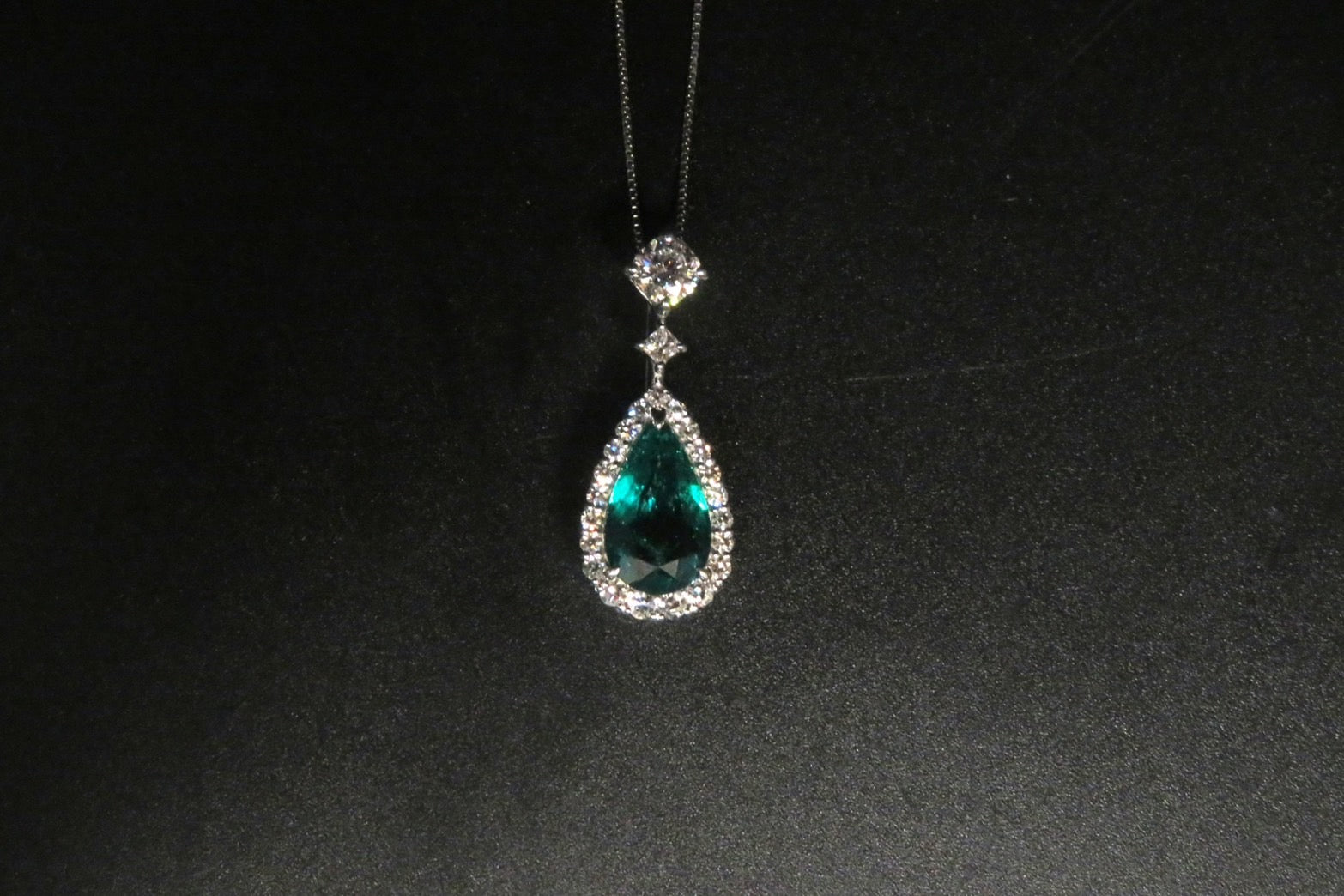 Necklace Muzo Green