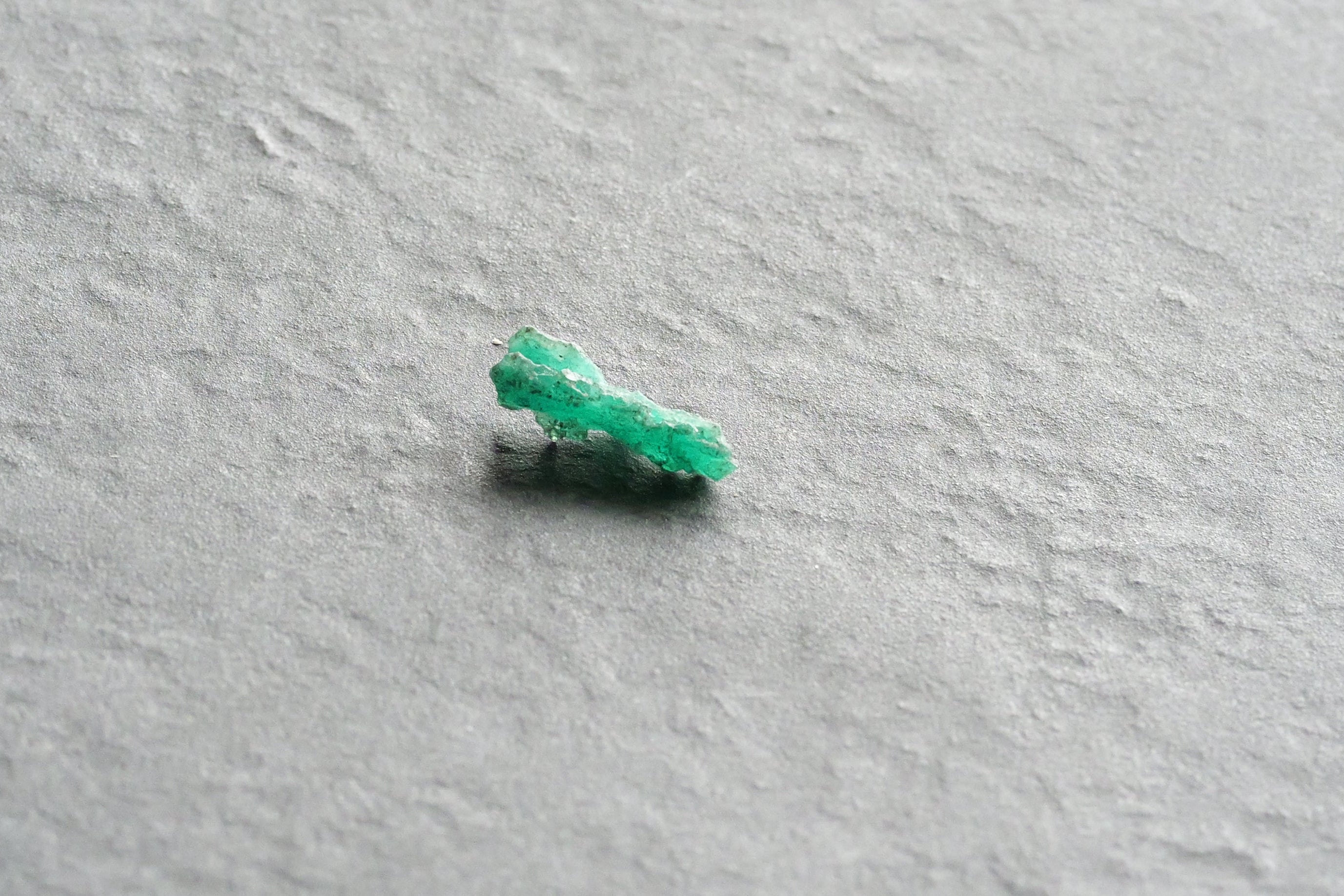 Emerald Rough 4ct〜5ct